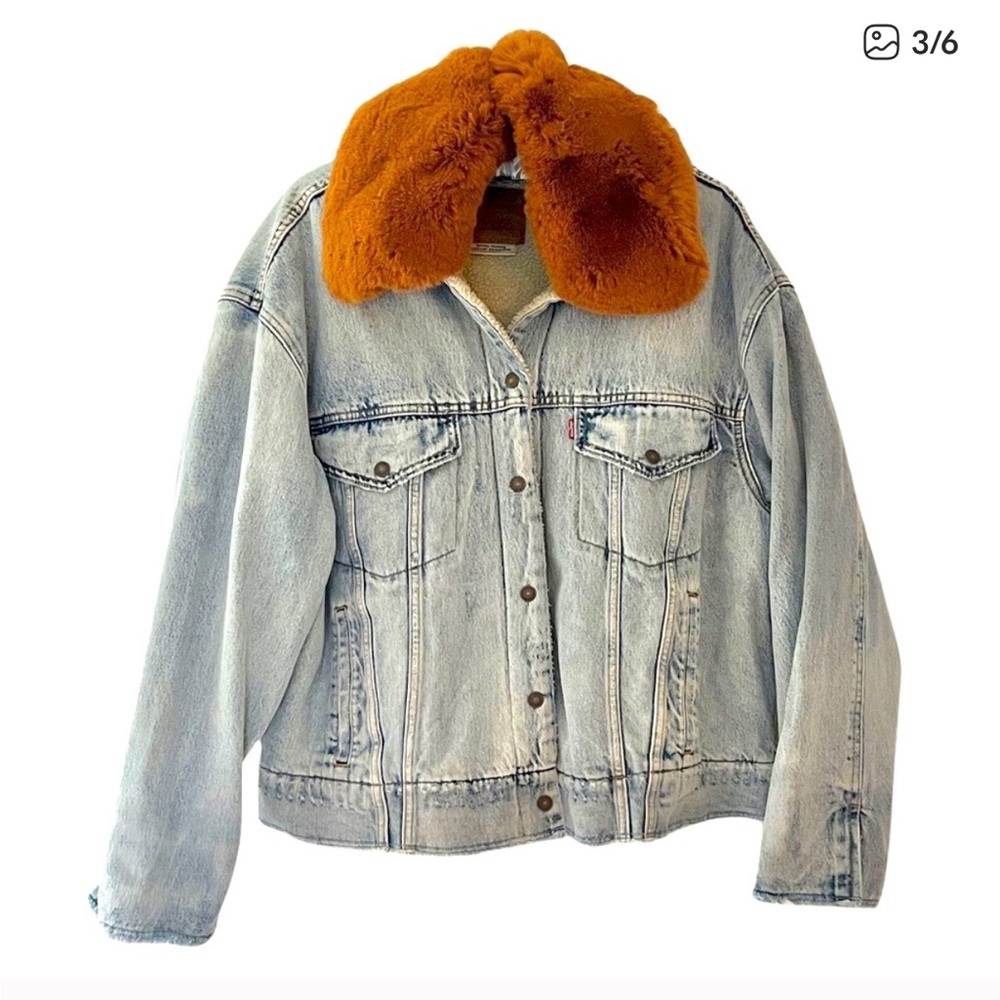 Levi's Fur Trimmed Oversized Trucker
Jacket XS